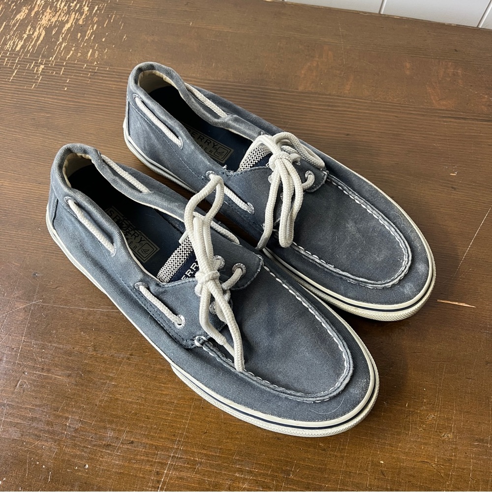 Sperry Gray Boat Shoes with Moccasin Toe and Slip-On Design